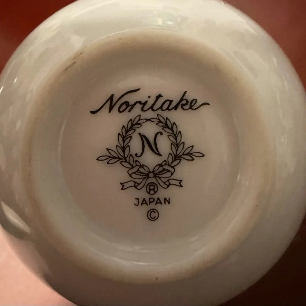 Noritake Japanese Vase Bird and Floral Design - 5In tall